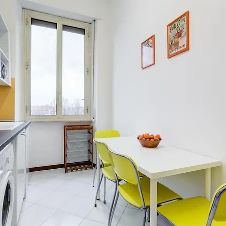 Bright Flat In Prati Apartmán