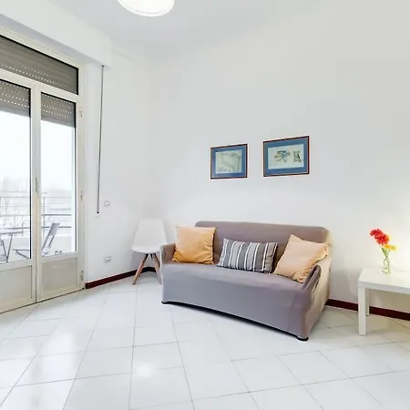Bright Flat In Prati *