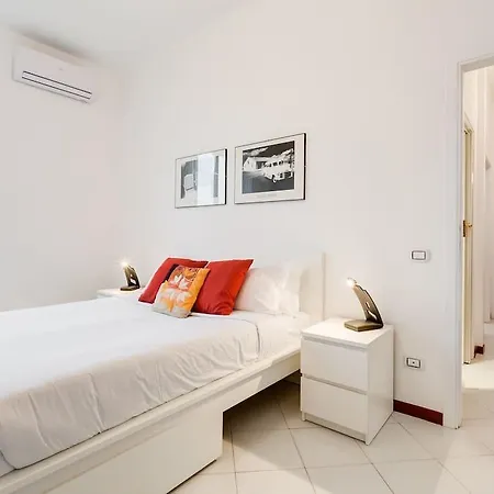 Bright Flat In Prati *