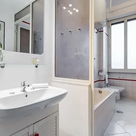 Bright Flat In Prati *