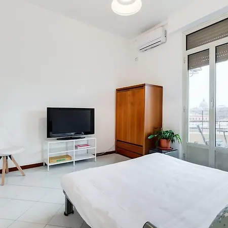 Bright Flat In Prati Apartament Rzym
